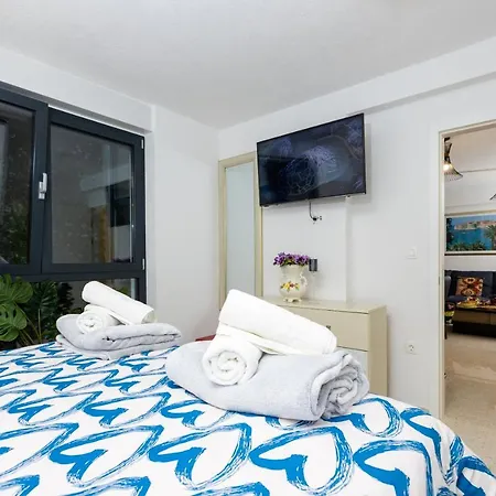 Presley Apartment